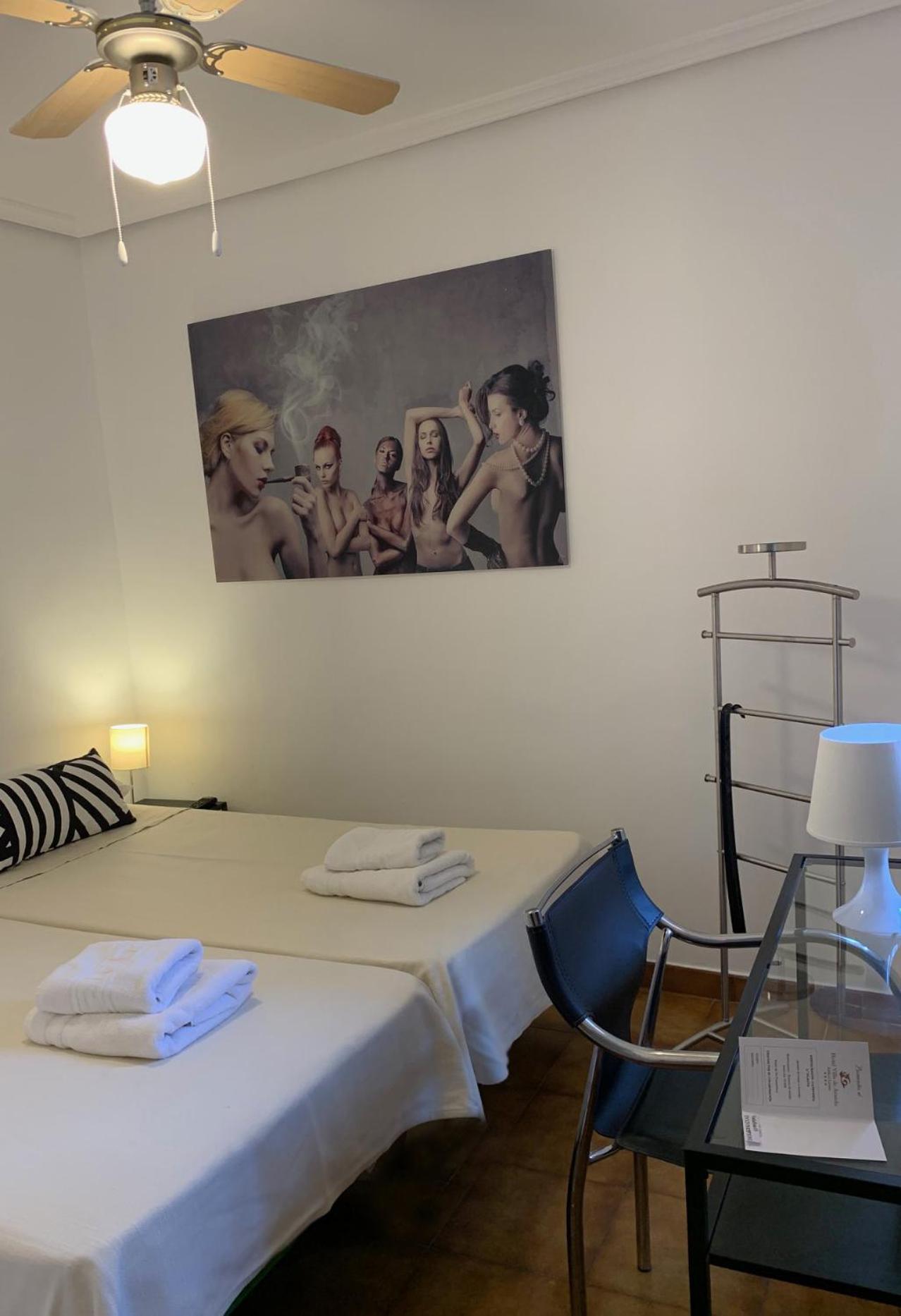 Hotel Y Restaurante Puerta De Aranda اراندا دي دويرو المظهر الخارجي الصورة
