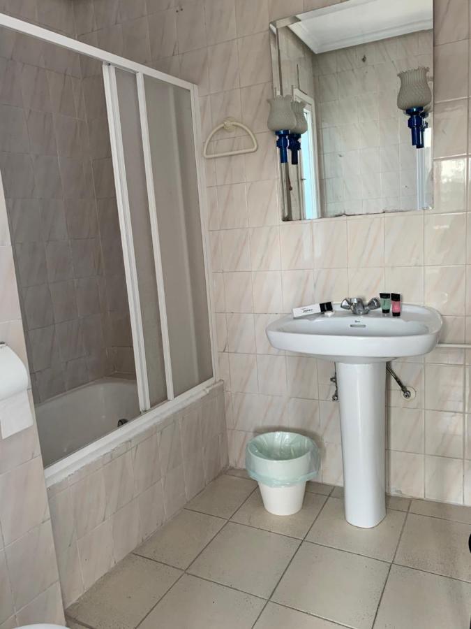 Hotel Y Restaurante Puerta De Aranda اراندا دي دويرو المظهر الخارجي الصورة