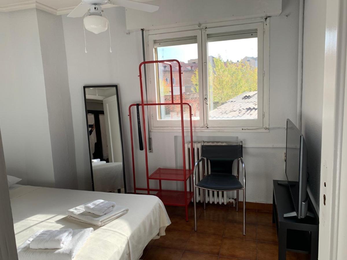 Hotel Y Restaurante Puerta De Aranda اراندا دي دويرو المظهر الخارجي الصورة